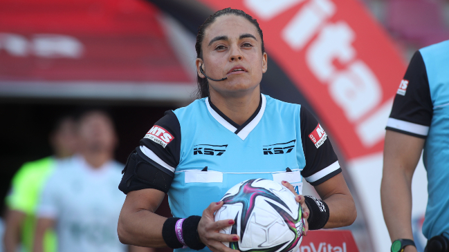 Carvajal en el fútbol masculino: Sentía que una mala actuación mía podía cerrar la puerta a otras árbitras