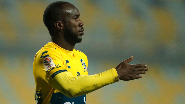 Cecilio Waterman se despidió de Everton: Muchas gracias por tratarme como uno más