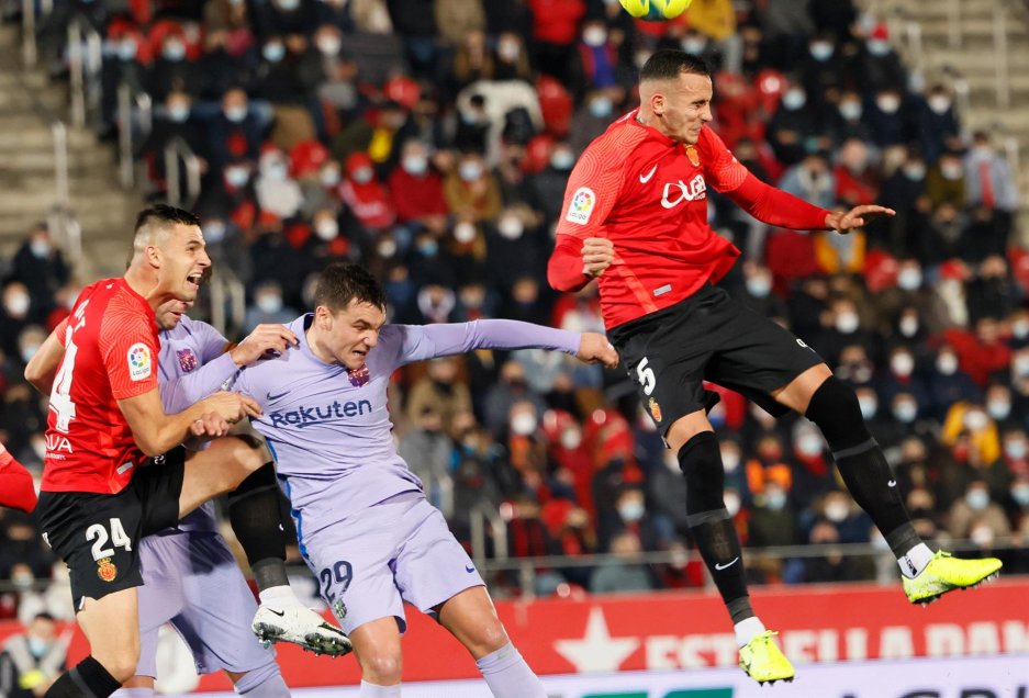 Luuk De Jong le dio un valioso triunfo a Barcelona ante Mallorca en La Liga