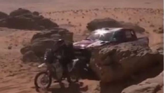 Piloto sudafricano atropelló a motociclista chileno en el Dakar y no le brindó asistencia
