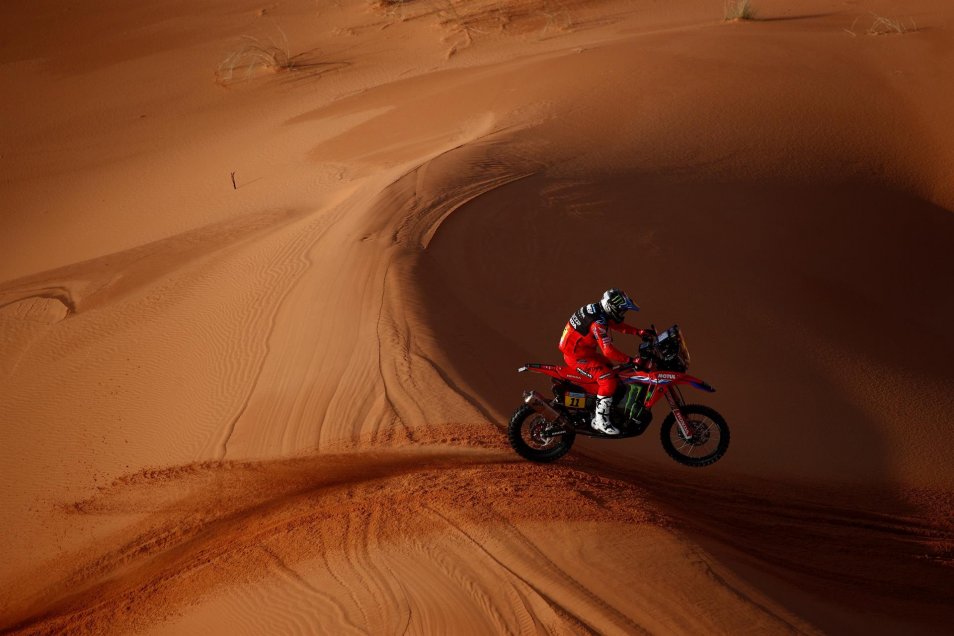 La intensa tercera etapa del Rally Dakar 2022 en Al Qaisumah