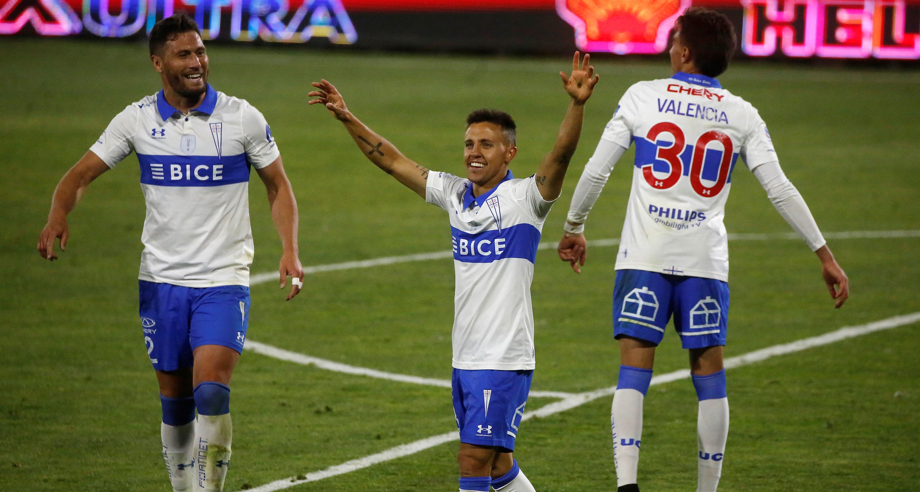 ¡Sigue con los Cruzados! Universidad Católica anunció la renovación de Diego Buonanotte