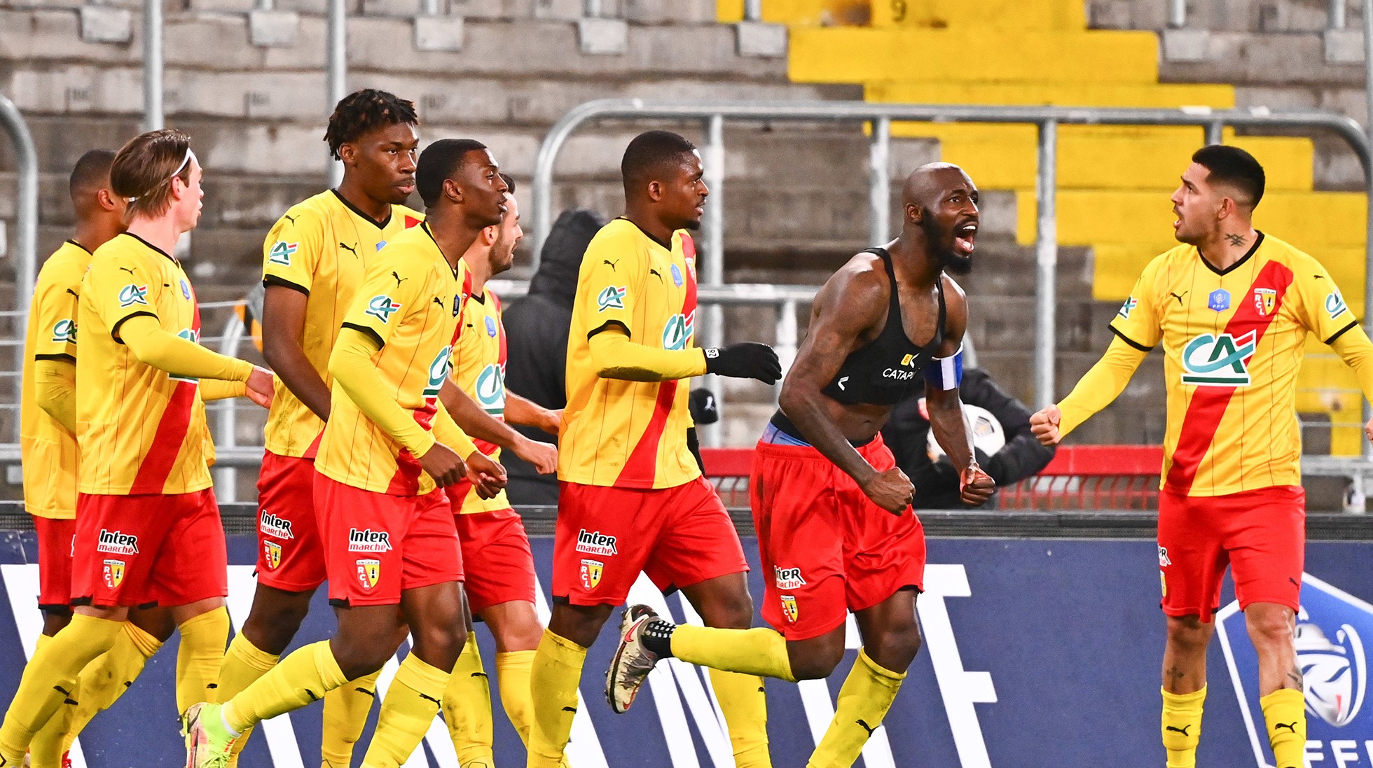 Lens tumbó a Lille en los penales y clasificó a octavos de final en la Copa de Francia