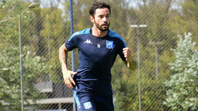 Eugenio Mena salió de cuarentena y volvió a las prácticas con Racing