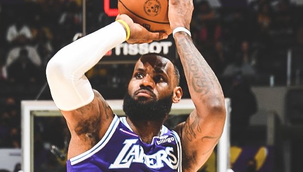 LeBron James comandó el sólido triunfo de Los Angeles Lakers ante Atlanta Hawks