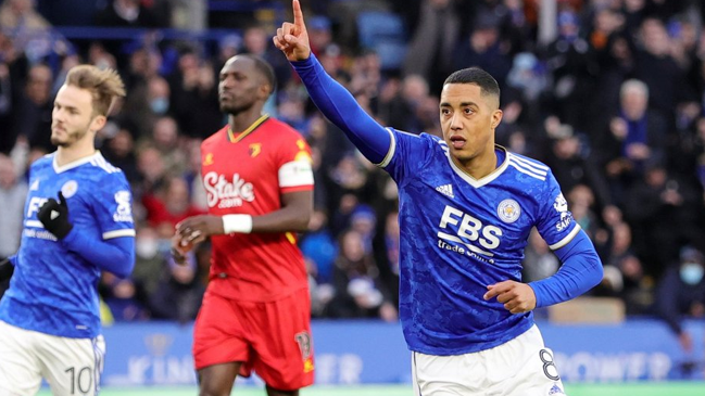 Watford de Francisco Sierralta cayó goleado por Leicester en la FA Cup
