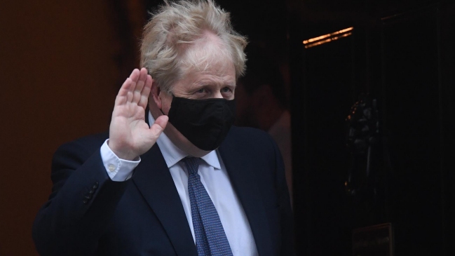 Boris Johnson habló sobre Djokovic: “Creo en la vacunación, es algo fantástico”