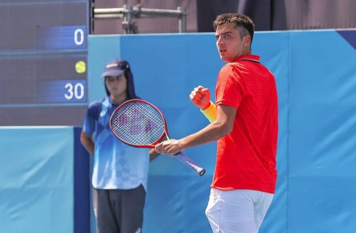 ¡Otro triunfo chileno en la qualy de Australia! Tomás Barrios derribó a Alexandre Müller y avanzó