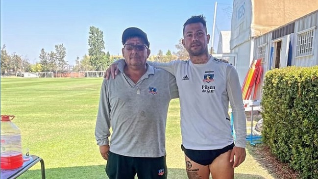 Leonardo Valencia entrena en solitario en el Estadio Monumental a espera de resolver su futuro