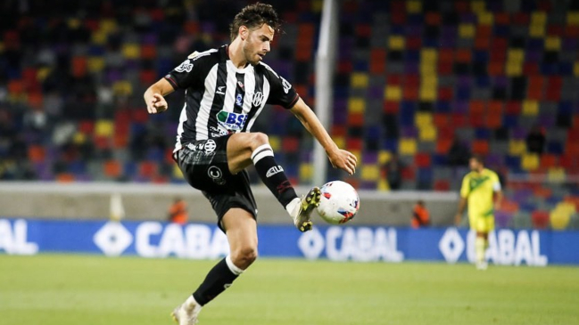 Universidad Católica oficializó un principio de acuerdo con el argentino Lucas Melano