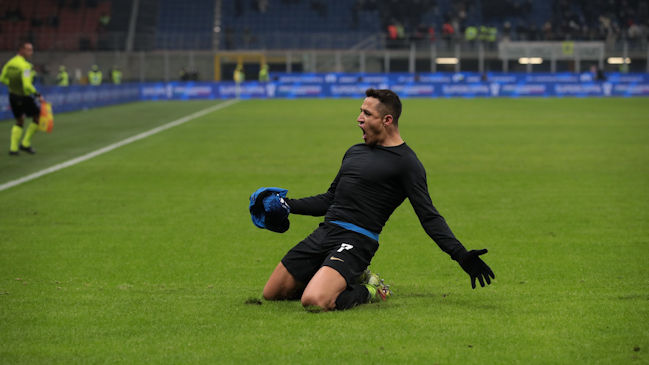 Prensa italiana enloqueció con la gloriosa jornada de Alexis en la Supercopa: Es el hombre del momento