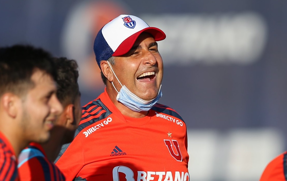 Santiago Escobar elogió a Juan Martín Lucero: Es goleador, con ímpetu, agresivo y buen cabeceador