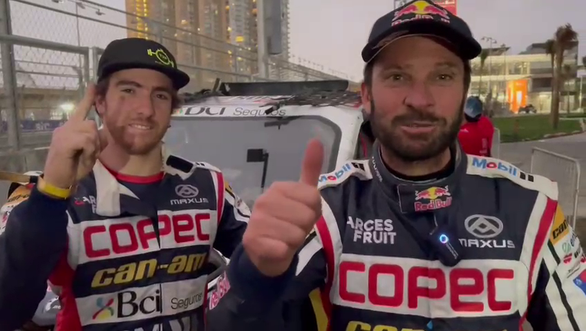 Francisco “Chaleco” López tras ganar el Rally Dakar 2022: Este triunfo es para Chile