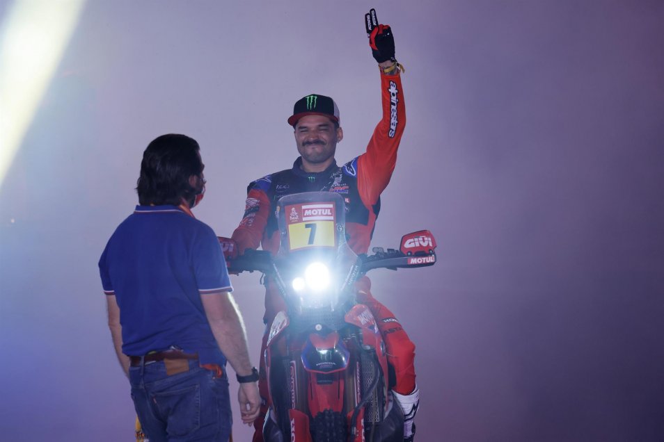 El Dakar 2022 terminó con la duodécima etapa y el festejo de los pilotos en la llegada a Jeddah