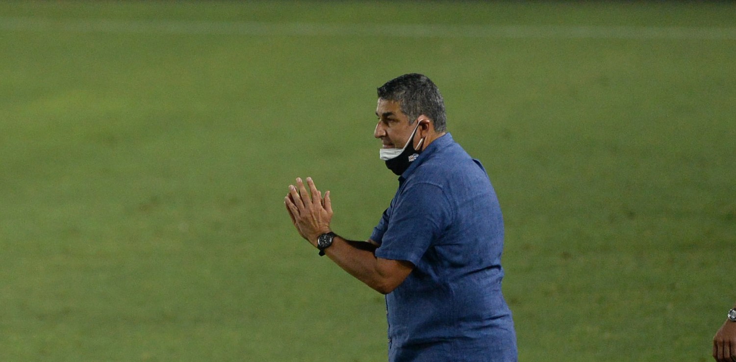 Santiago Escobar destacó a los juveniles tras el Superclásico: Es grato saber que tenemos un gran potencial