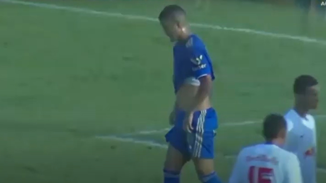 Futbolista de Cruzeiro protagonizó el blooper del año con increíble gol fallado