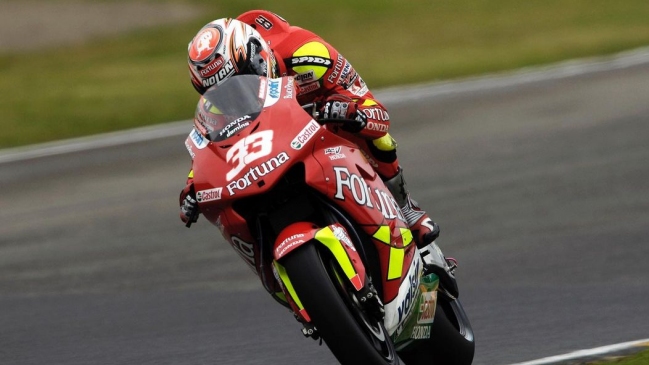 Ex campeón de motociclismo se contagió a propósito para tener certificado sanitario sin vacuna