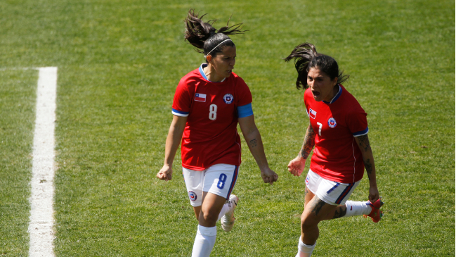 Karen Araya valoró la profesionalización del fútbol femenino en Chile: Me parece extraordinario