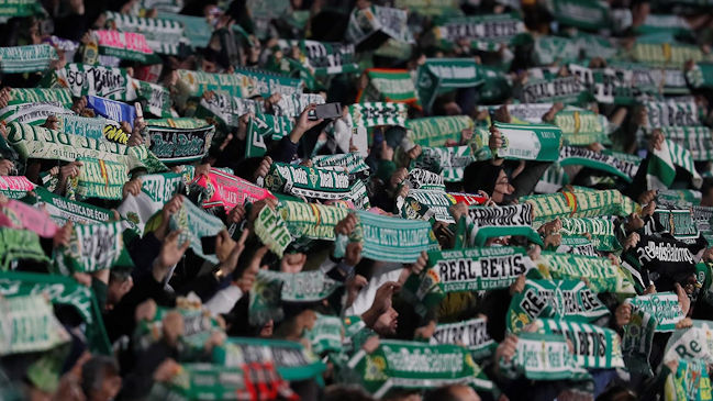 Betis colaborará en la identificación del hincha que lanzó un objeto en el clásico ante Sevilla
