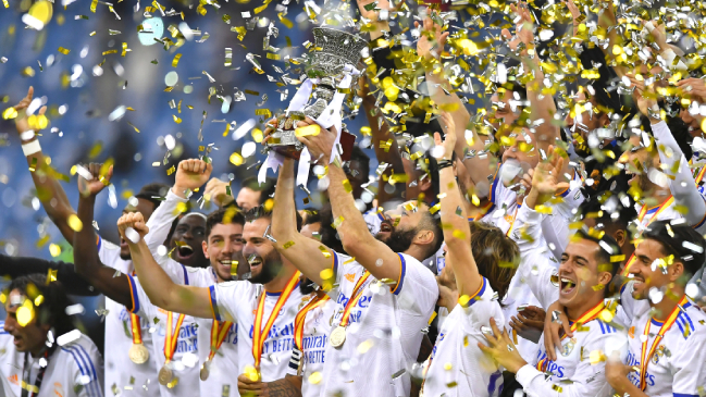 Real Madrid superó en títulos a FC Barcelona tras la obtención de la Supercopa