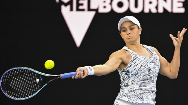 Ashleigh Barty rozó la perfección en su estreno en Australia
