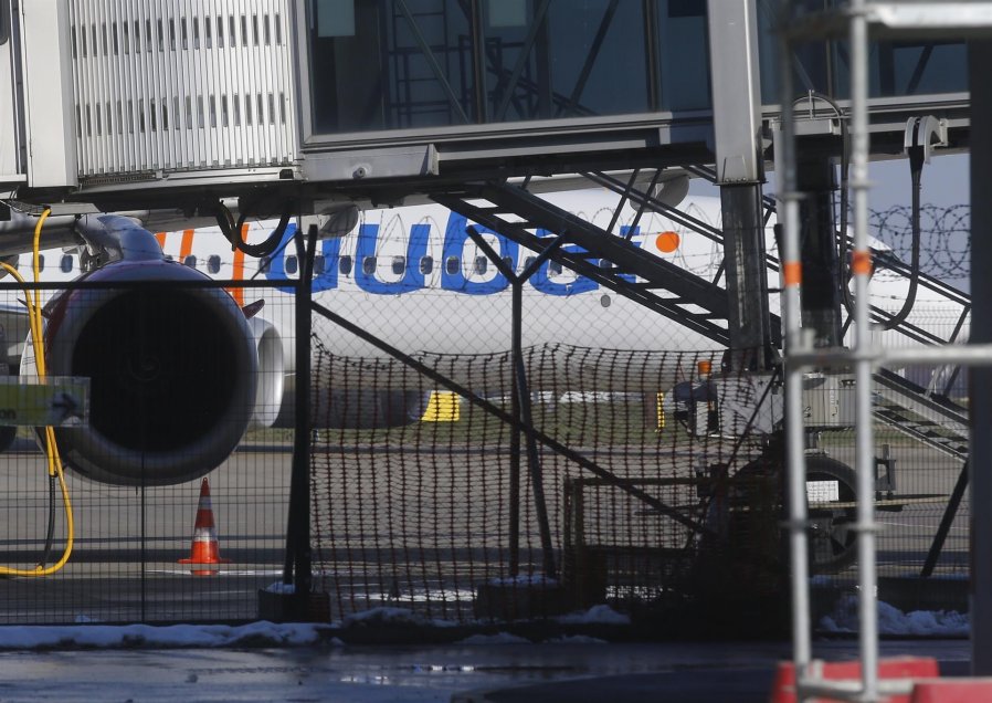 Cientos de serbios recibieron a Novak Djokovic tras ser deportado de Australia