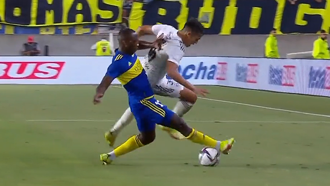 Prensa peruana enloqueció con jugada de Advíncula contra Solari