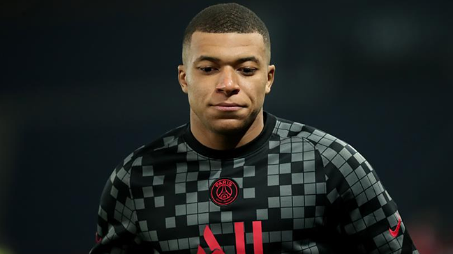 Kylian Mbappé mostró molestias físicas y es duda en PSG