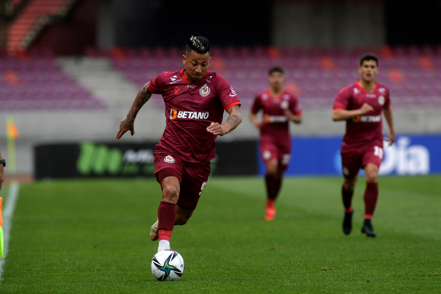 Deportes La Serena anunció la renovación de Leonardo Valencia