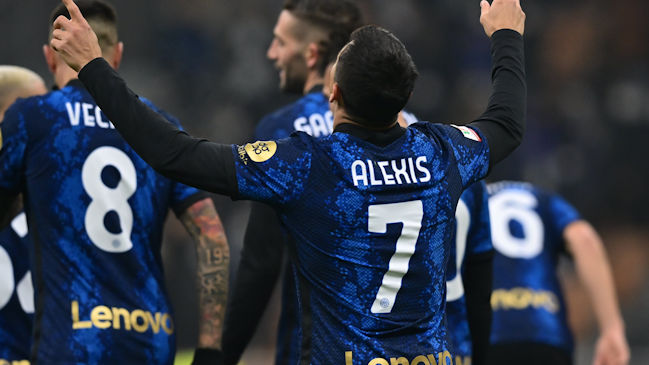 “Así son los campeones”: Alexis reencantó a la prensa italiana por su partido ante Empoli