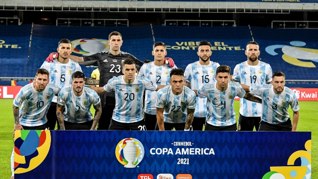 Lionel Scaloni citó de urgencia a delantero de Monterrey para duelo ante Chile