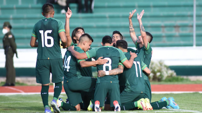 Bolivia goleó a Trinidad y Tobago en la antesala del partido frente a Chile