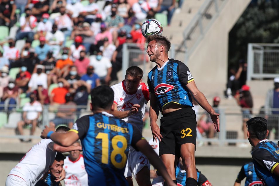 Huachipato se impuso en trabajado duelo a Copiapó en la ida de la liguilla de promoción