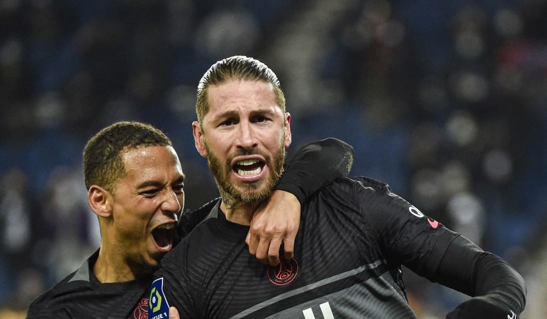 Lionel Messi regresó y Sergio Ramos anotó su primer gol por PSG en triunfo sobre Stade de Reims