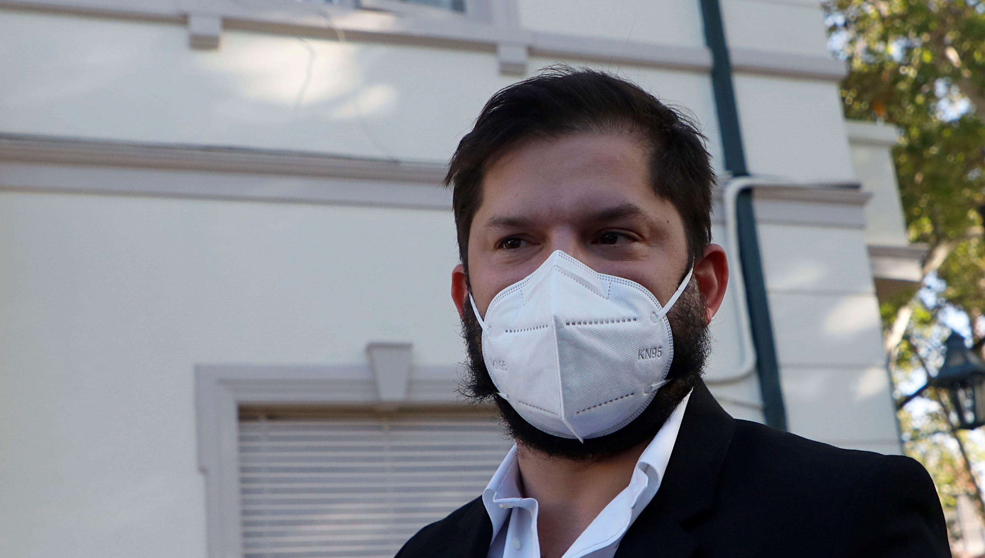 Gabriel Boric: Los que van a hacer destrozos al estadio no son hinchas, no lo podemos seguir tolerando