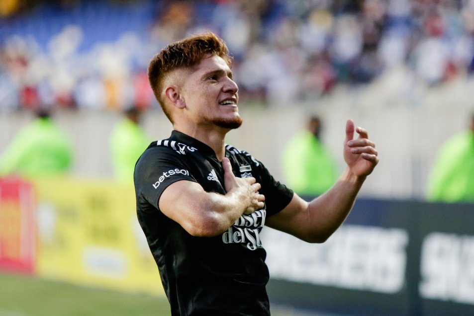 La eufórica celebración de Colo Colo tras conquistar la Supercopa ante U. Católica