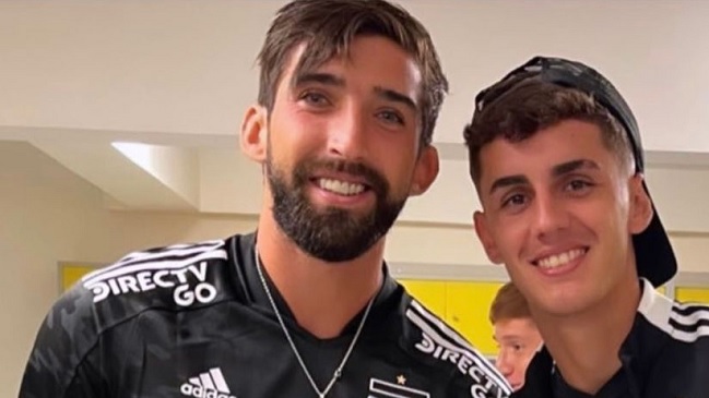 Emiliano Amor reveló el misterio sobre cadena que usó en festejos de la Supercopa