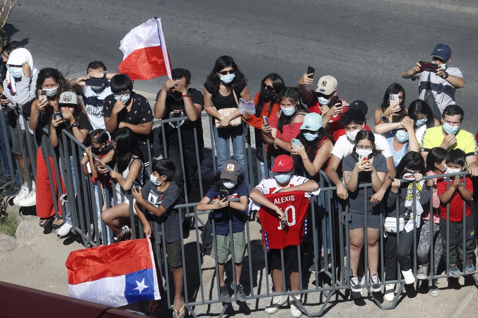 La Roja entrenó a puertas cerradas en Calama de cara al cruce ante Argentina