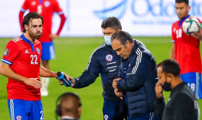 Martín Lasarte: La idea de jugar en Calama ante Argentina partió del cuerpo técnico