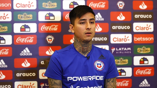 Erick Pulgar: Queremos tener los puntos del duelo con Argentina para seguir en la lucha