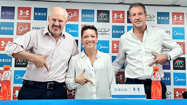 Universidad Católica presentó a Helaine de Grange como subgerenta del fútbol femenino