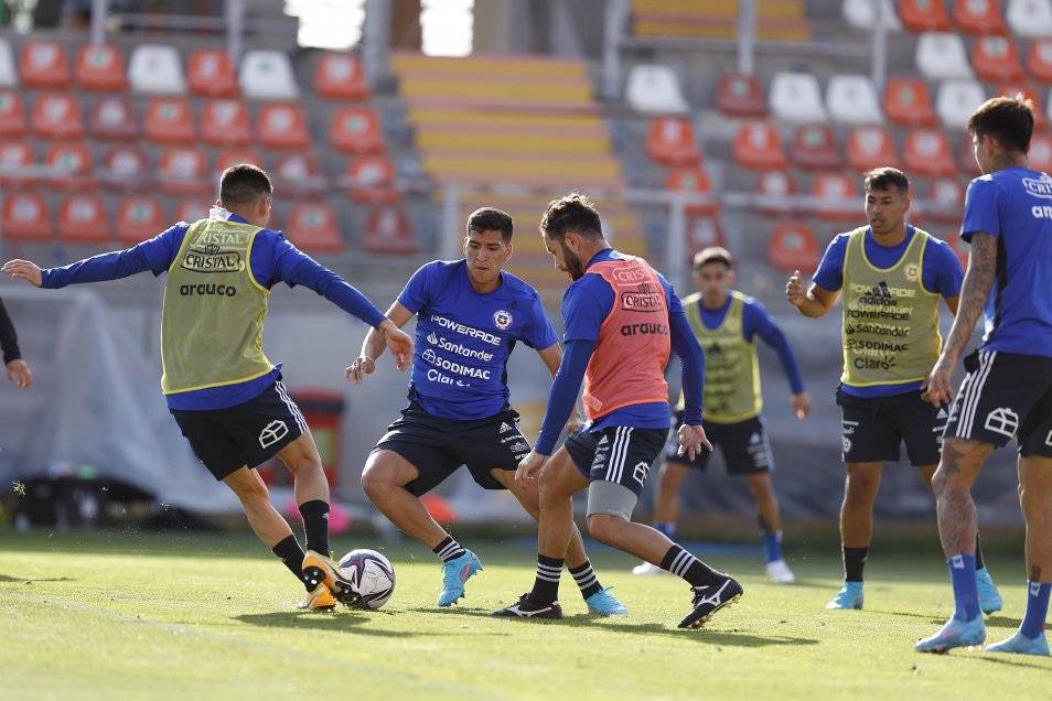 La última práctica de La Roja en Calama de cara al duelo con Argentina en las Clasificatorias