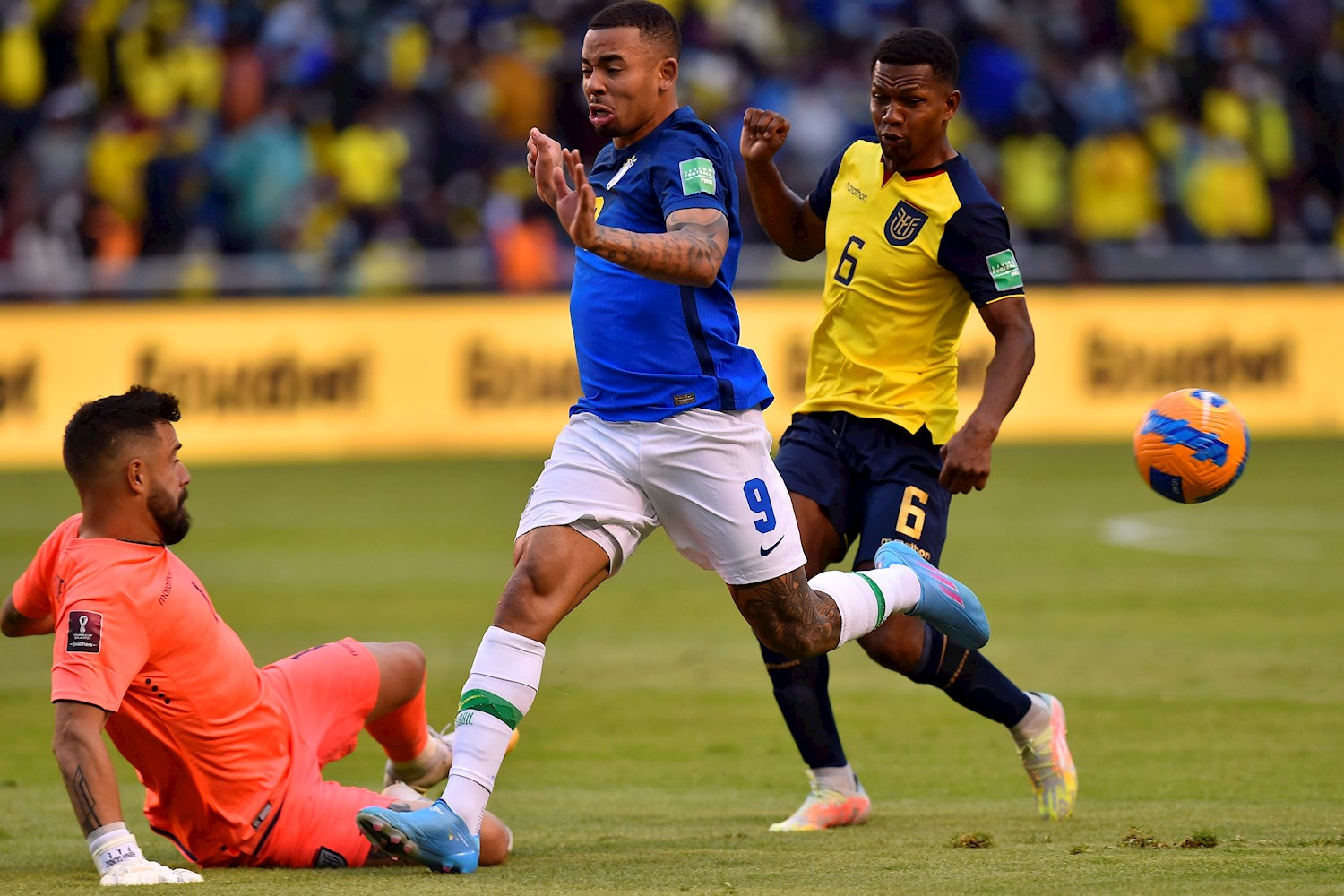 “Un murallón el bullanguero”: Hinchas llenaron de loas a Hernán Galindez por su cometido ante Brasil