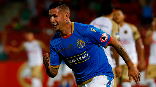 Se confirmó su regreso a Chile: Rodrigo Holgado fue anunciado como refuerzo de Curicó Unido