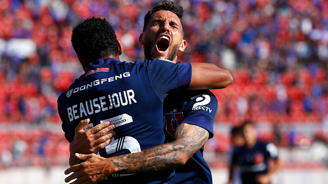 El mensaje de Larrivey a Beausejour por su retiro del fútbol: Fue un honor compartir contigo