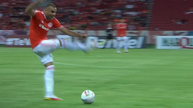 “Hizo recordar a Valdivia”: Medio brasileño se burló de Gabriel Mercado