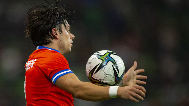 Joaquín Montecinos suma bonos para ser titular ante Bolivia