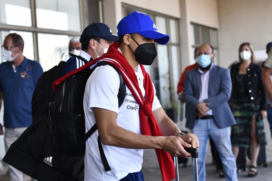 La calurosa despedida de los hinchas en Calama para La Roja antes de partir a La Paz