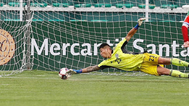 Las atajadas claves de Brayan Cortés para sostener a La Roja ante Bolivia