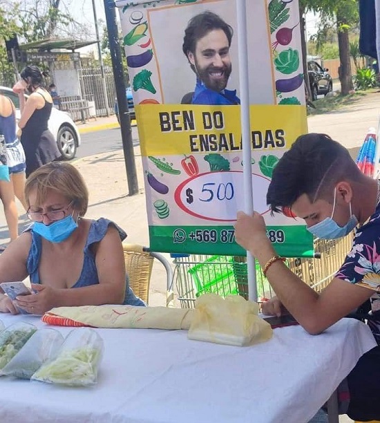 “Ben-do ensaladas”: La imagen viral de Brereton en un local callejero